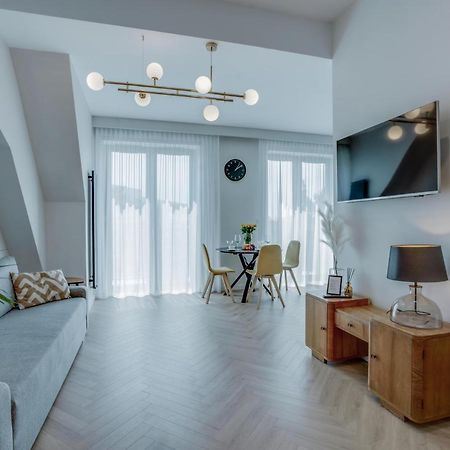 Apartament W Sercu Wroclawia, Garaz, 5Min Do Rynku Extérieur photo